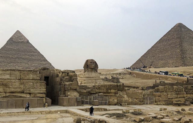 Unveiling Egypt: Top 5 Tourist Attractions You Can't-Miss