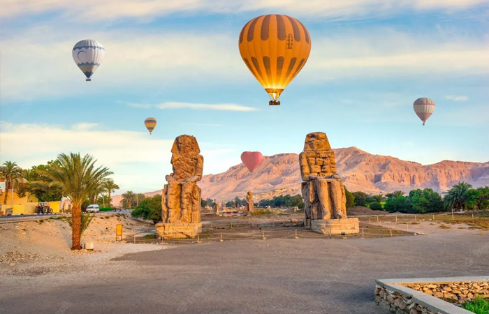 Hot Air Balloon Ride in The Westbank of Luxor City