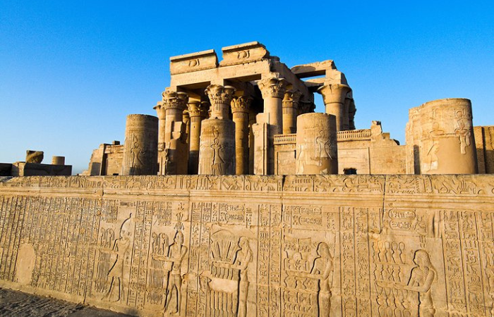 Private Nile River Cruise from Luxor to Aswan