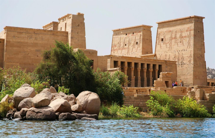 Private Aswan Half Day Tour (Philae Temple & the High-Dam)