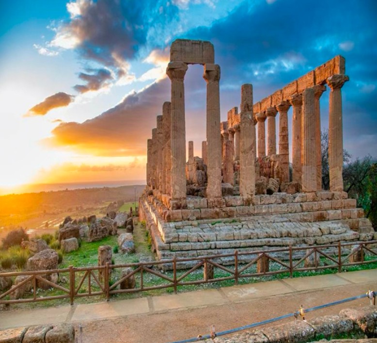 Valle dei Templi di Agrigento e Scala dei Turchi dall’hotel Baia D’Oro