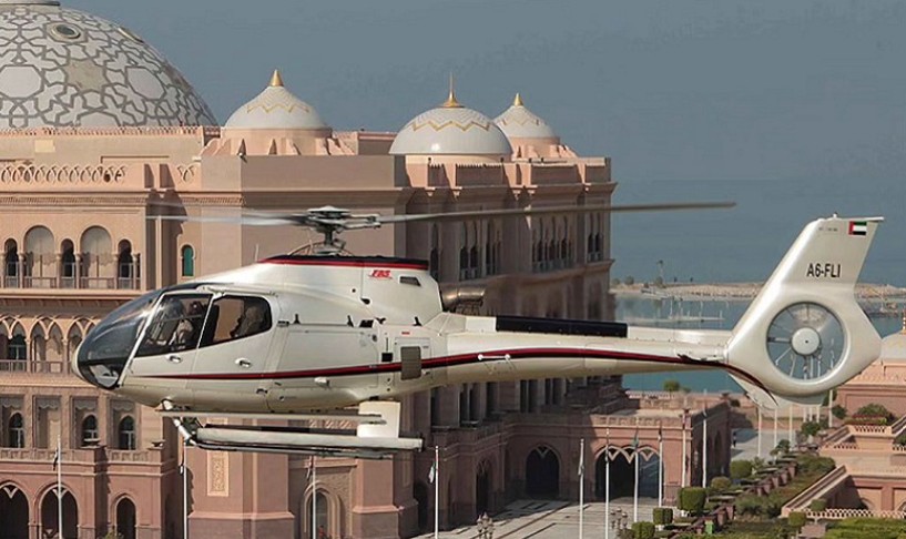 Vol en hélicoptère à Abou Dhabi