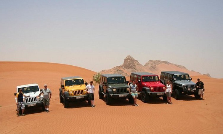 Safari con guida autonoma a bordo di una Wrangler